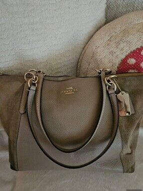Coach Taupe Genuine Leather & Suede Tote Bag With 2 Hangtags